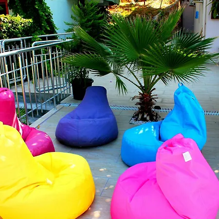 Otel Sun Club 2*